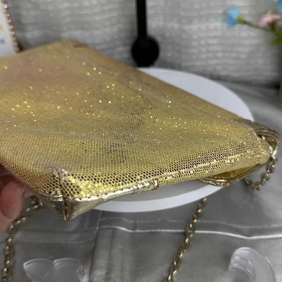 (E4) Guess virtual glitter clutch with flap and shoulder chain - Picture 7 of 15